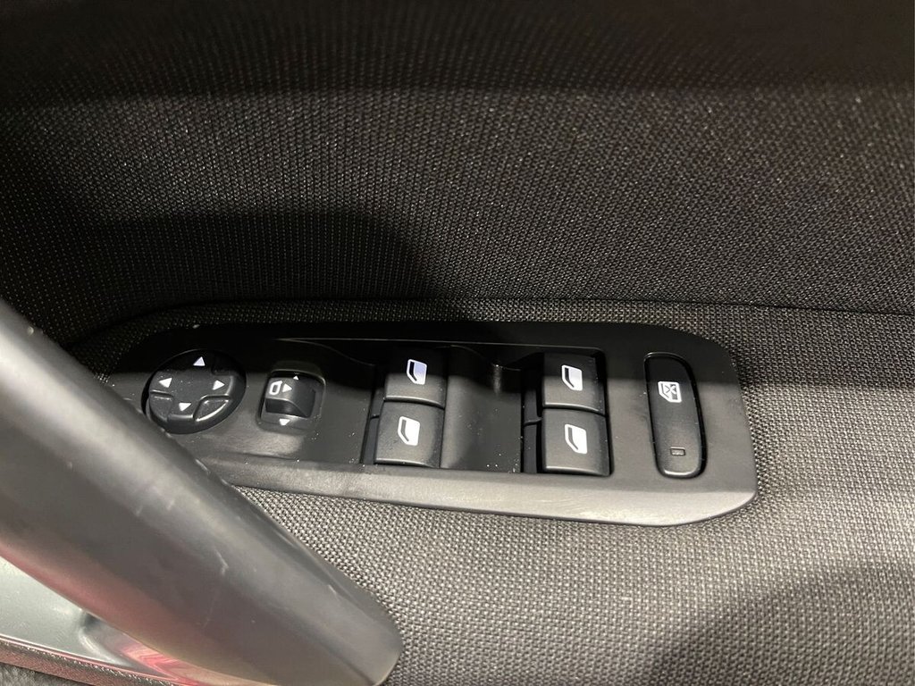 Used Peugeot 308 SW 2018 for sale - 76962367: Photo 19