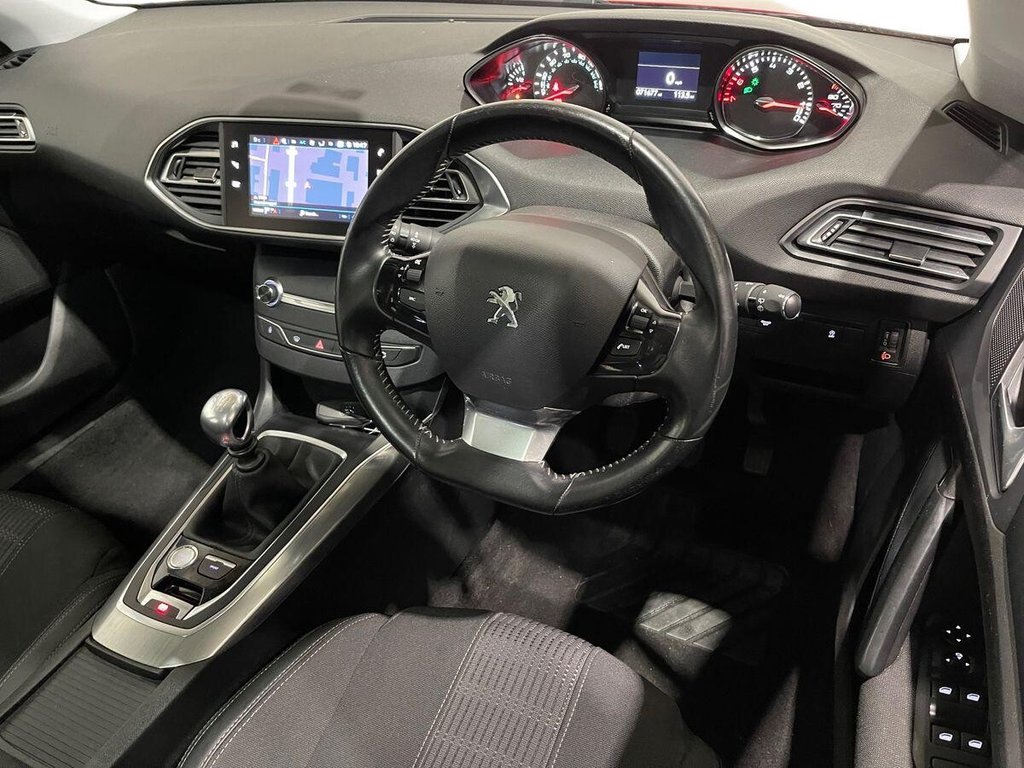 Used Peugeot 308 SW 2018 for sale - 76962367: Photo 9