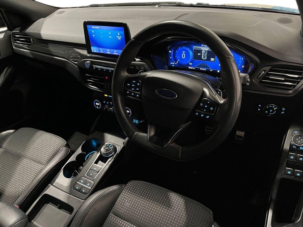 Used Ford Focus 2021 for sale - 76547157: Photo 9