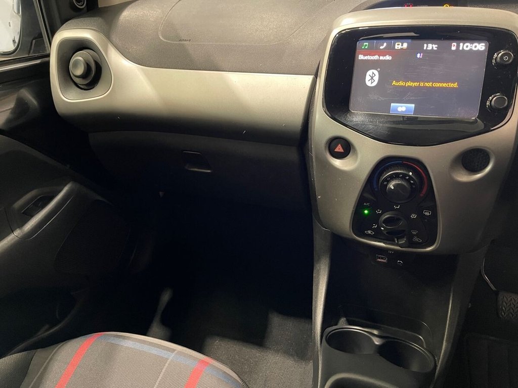 Used Peugeot 108 2015 for sale - 76570389: Photo 14