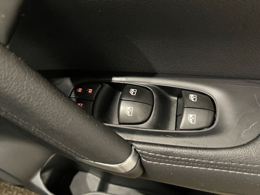 Used Nissan Qashqai 2018 for sale - 77139889: Photo 19