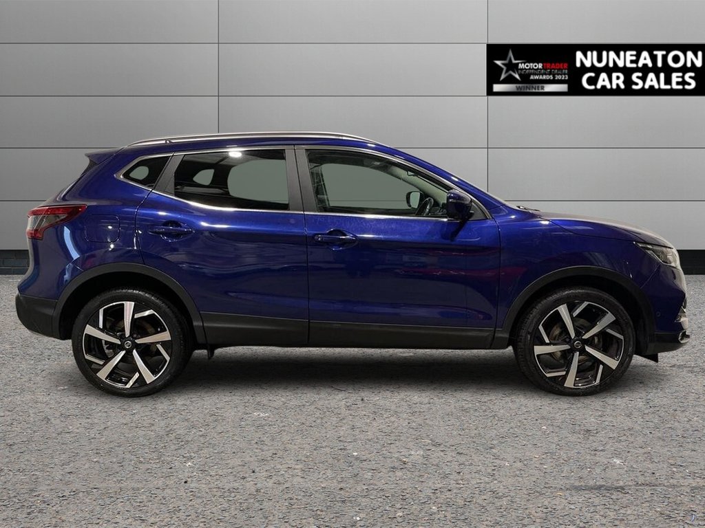 Used Nissan Qashqai 2018 for sale - 77139889: Photo 2