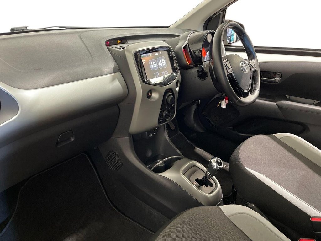 Used Toyota AYGO 2017 for sale - 78158536: Photo 13