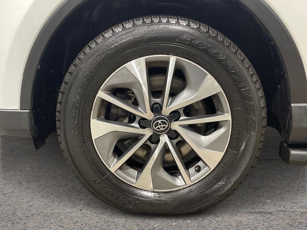 Used Toyota RAV4 2018 for sale - 77734018: Photo 12