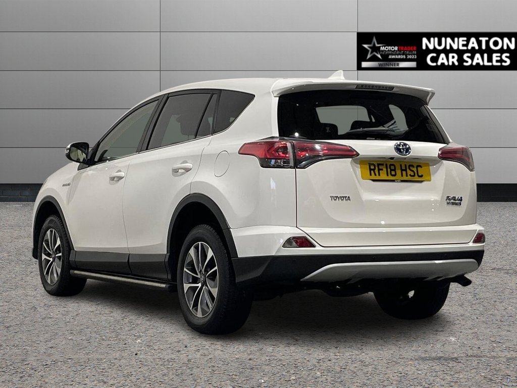 Used Toyota RAV4 2018 for sale - 77734018: Photo 5