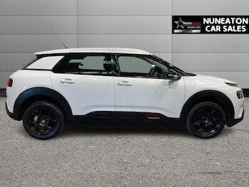Used Citroen C4 Cactus 2018 for sale - 77764792: Photo