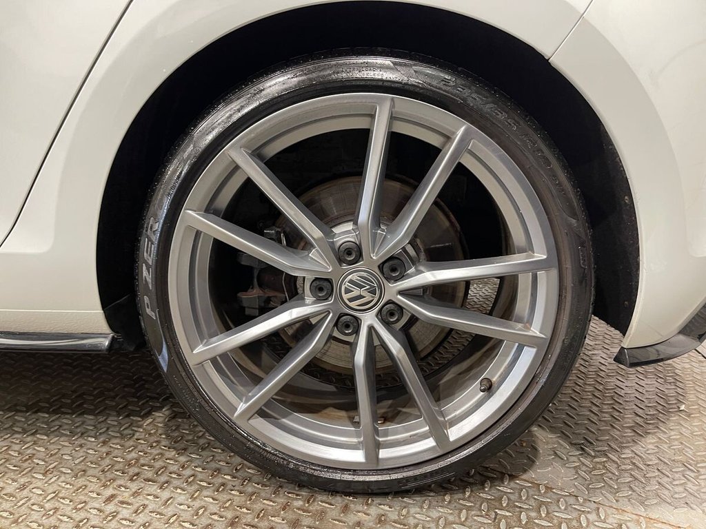 Used Volkswagen Golf 2017 for sale - 76279947: Photo 24