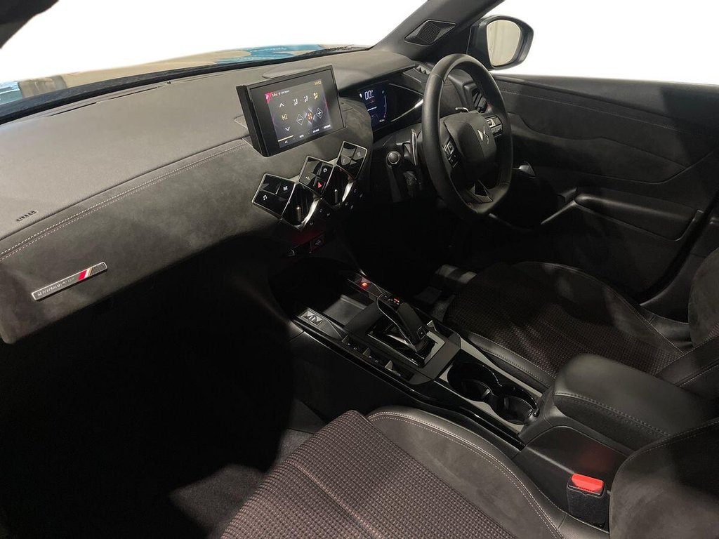 Used DS Automobiles DS 3 Crossback 2021 for sale - 76798057: Photo 13