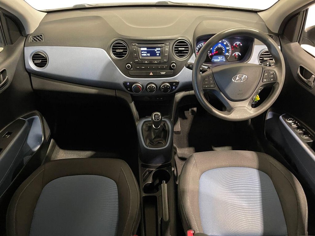 Used Hyundai i10 2015 for sale - 76797874: Photo 10