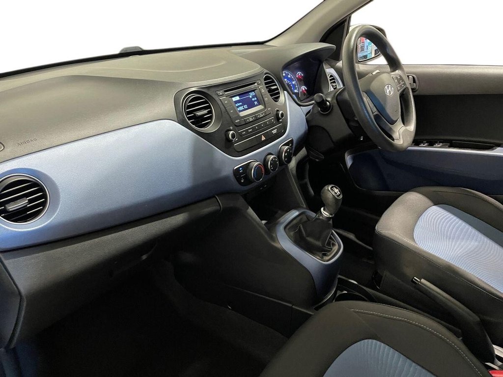 Used Hyundai i10 2015 for sale - 76797874: Photo 13