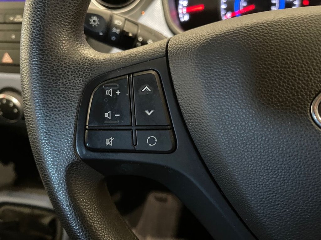 Used Hyundai i10 2015 for sale - 76797874: Photo 18