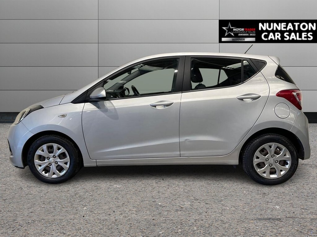 Used Hyundai i10 2015 for sale - 76797874: Photo 6