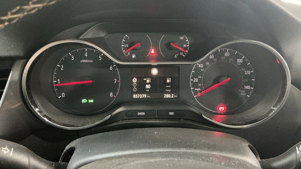 Used Vauxhall Crossland X 2018 for sale - 78117564: Photo 10