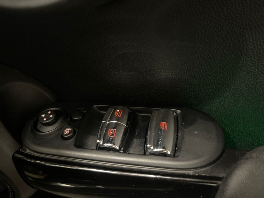 Used MINI Convertible 2017 for sale - 76888524: Photo 17