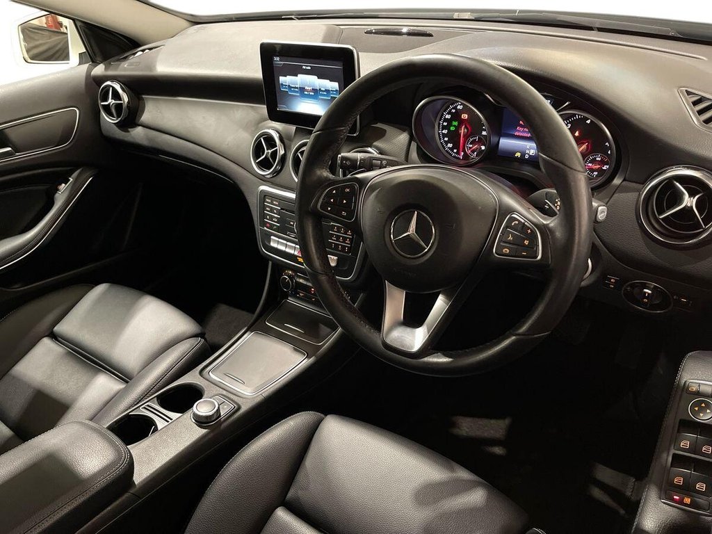 Used Mercedes-Benz GLA 2017 for sale - 77408520: Photo 9