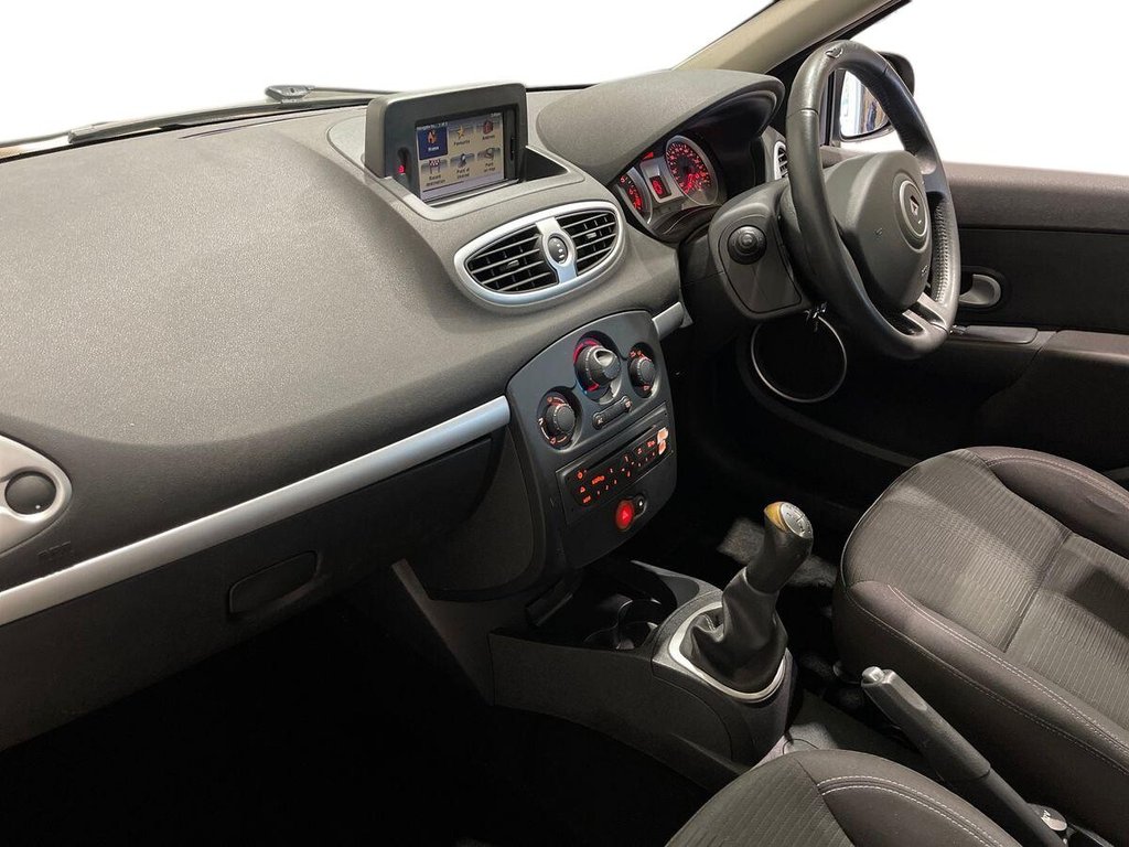 Used Renault Clio 2009 for sale - 77905381: Photo 14