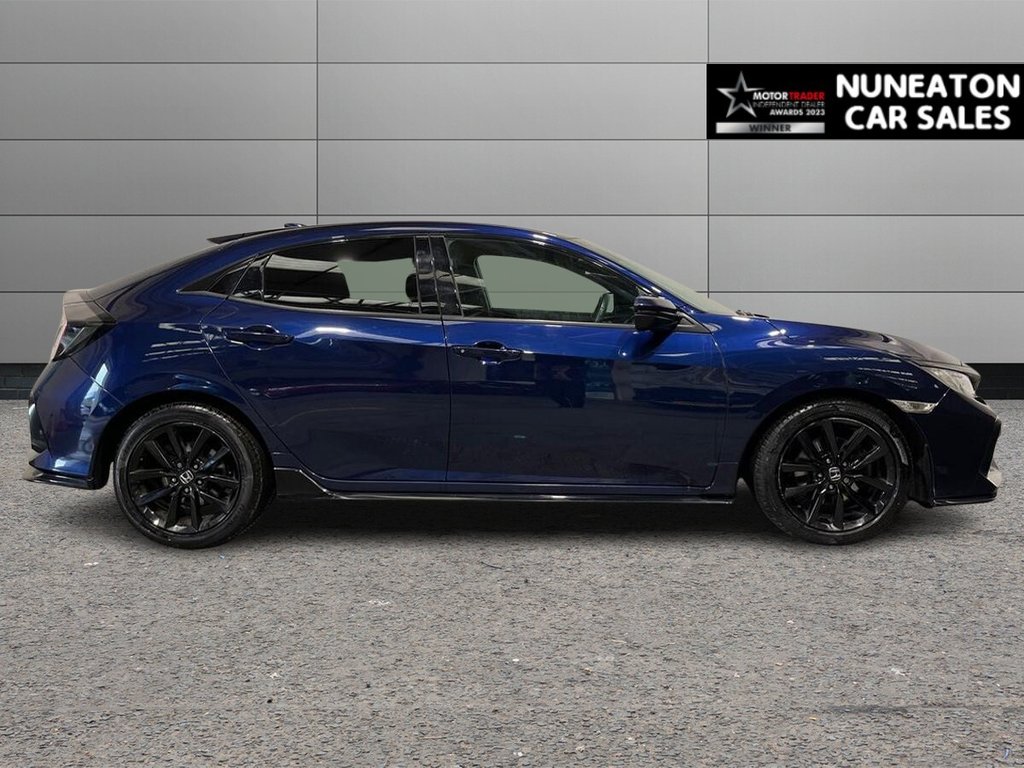 Used Honda Civic 2020 for sale - 76445718: Photo 2