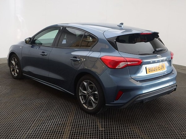 Used Ford Focus 2020 for sale - 76235824: Photo 2