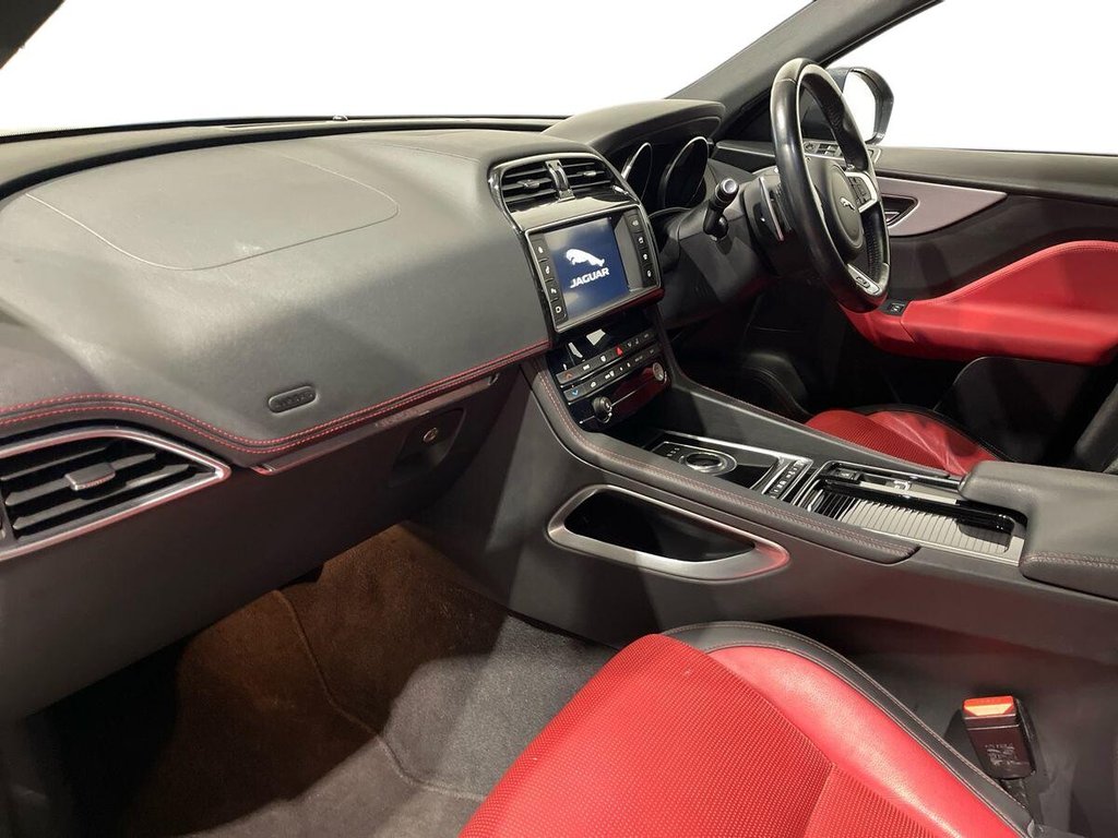 Used Jaguar F-Pace 2017 for sale - 77463393: Photo 15