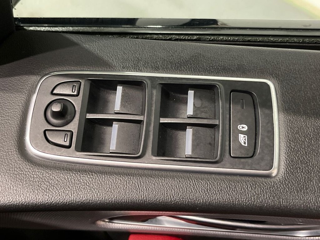 Used Jaguar F-Pace 2017 for sale - 77463393: Photo 19