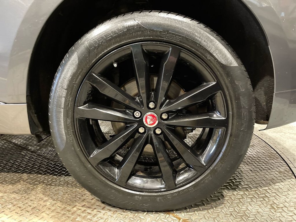 Used Jaguar F-Pace 2017 for sale - 77463393: Photo 31