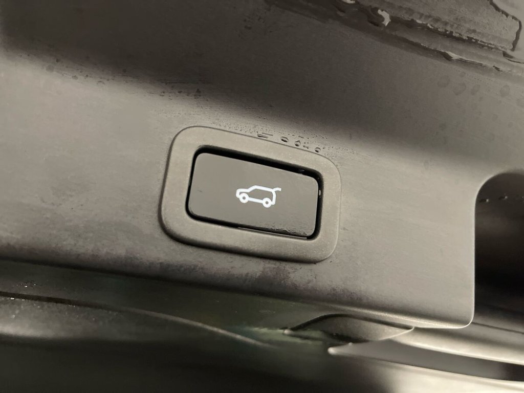 Used Jaguar F-Pace 2017 for sale - 77463393: Photo 34