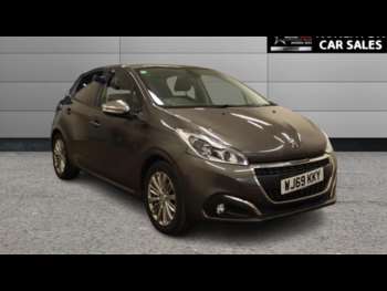 2019 (69) - 1.2 PureTech Signature Hatchback 5dr Petrol Manual Euro 6 (s/s) (82 ps)