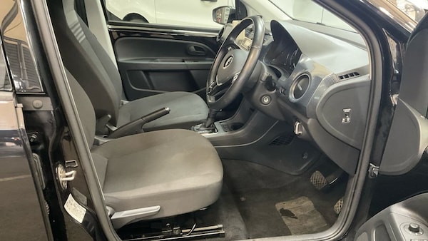 Used Volkswagen up! 2021 for sale - 76280089: Photo 9