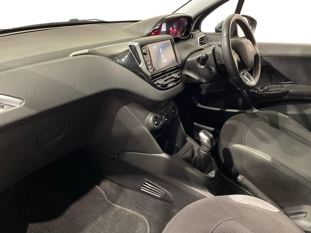 Used Peugeot 208 2015 for sale - 78016745: Photo 15