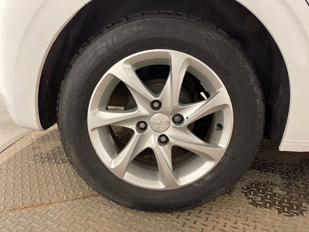 Used Peugeot 208 2015 for sale - 78016745: Photo 32