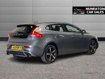 Used Volvo V40 2018 for sale - 73978047: Photo