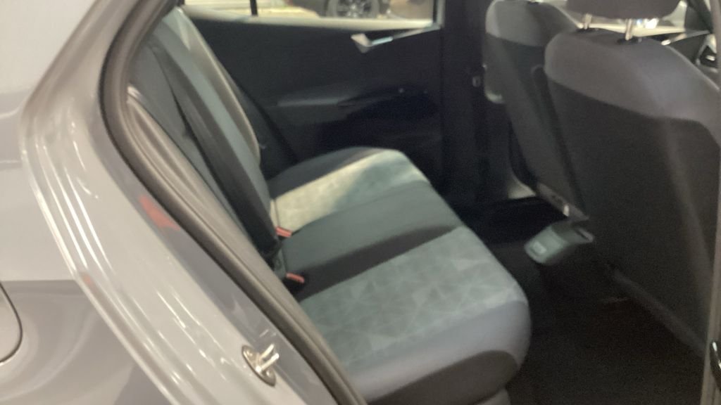 Used Volkswagen ID.3 2023 for sale - 77748729: Photo 9