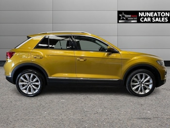 Used Volkswagen T-Roc 2021 for sale - 79493847: Photo