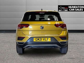 Used Volkswagen T-Roc 2021 for sale - 79493847: Photo