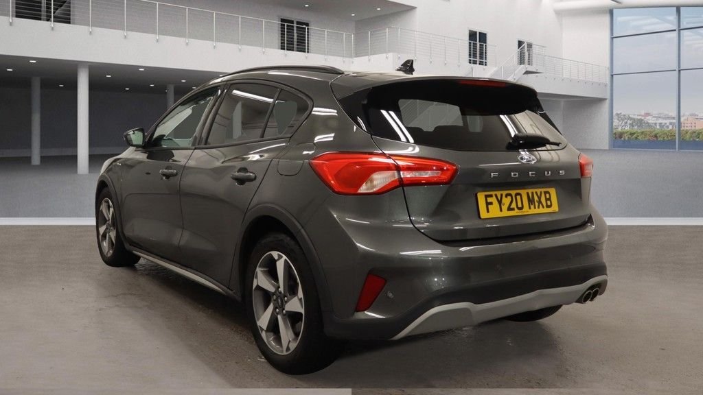 Used Ford Focus 2020 for sale - 76570324: Photo 3