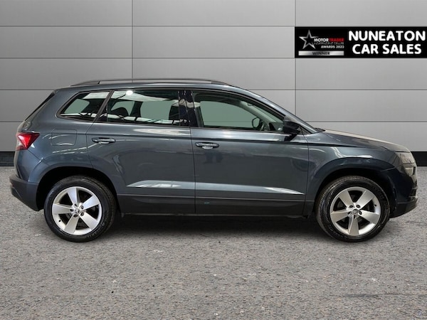 Used Skoda Karoq 2019 for sale - 76111861: Photo 2