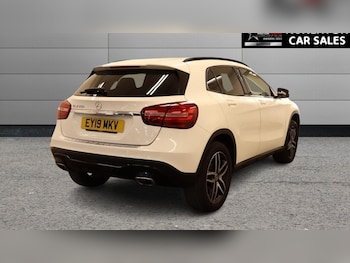 Used Mercedes-Benz GLA 2019 for sale - 75642516: Photo