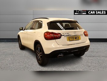 Used Mercedes-Benz GLA 2019 for sale - 75642516: Photo