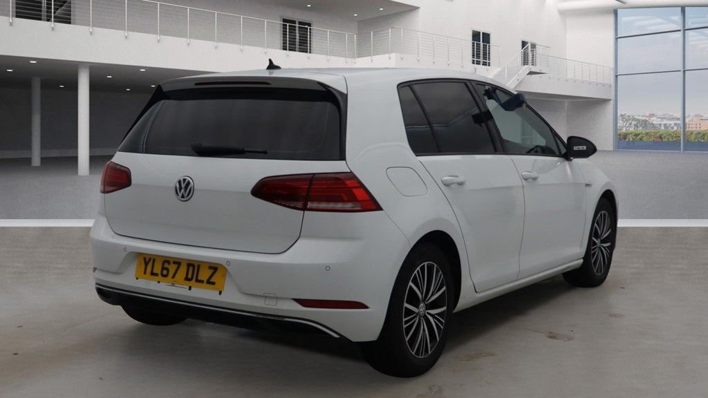 Used Volkswagen Golf 2018 for sale - 76610246: Photo 4