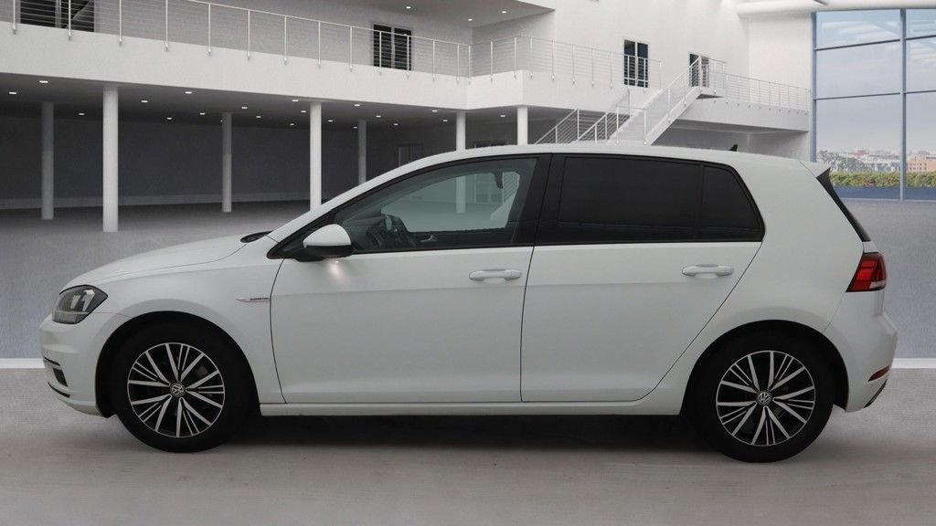 Used Volkswagen Golf 2018 for sale - 76610246: Photo 6