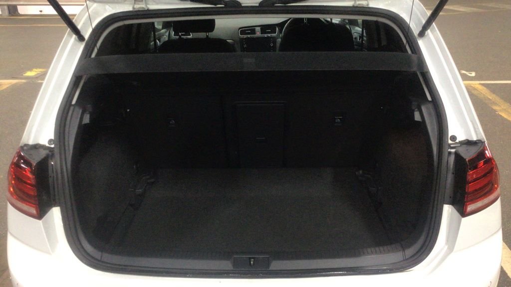 Used Volkswagen Golf 2018 for sale - 76610246: Photo 7