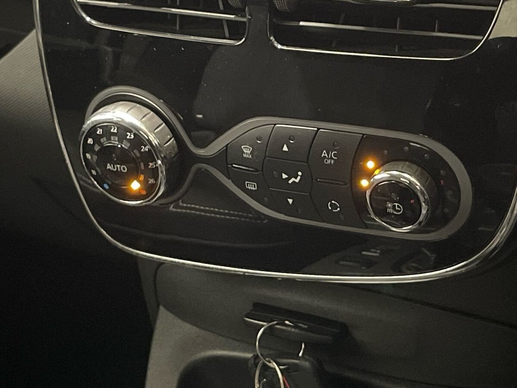 Used Renault Zoe 2019 for sale - 77355974: Photo 17