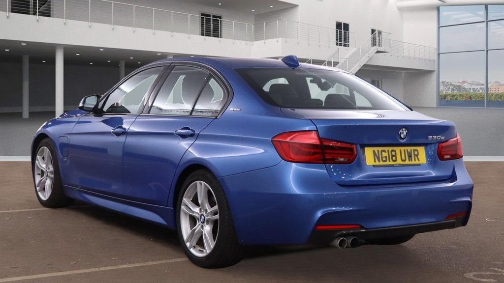 Used BMW 3 Series 2018 for sale - 76496316: Photo 3