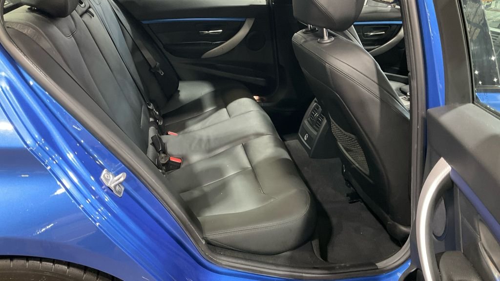 Used BMW 3 Series 2018 for sale - 76496316: Photo 8