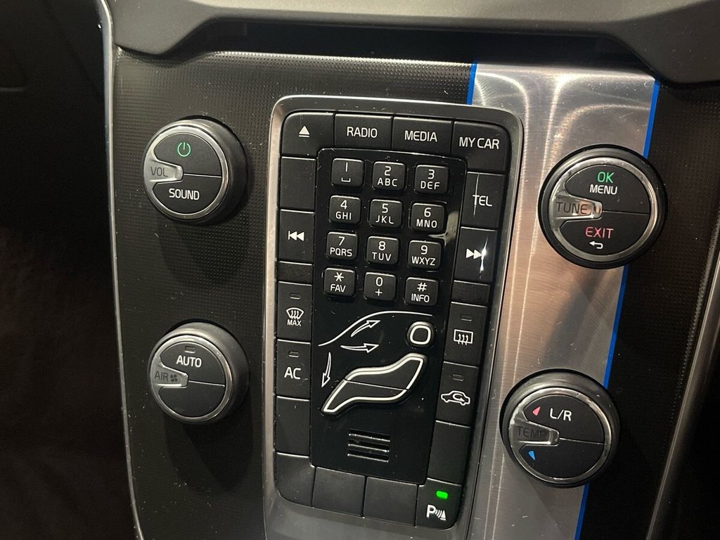 Used Volvo V40 2014 for sale - 76910437: Photo 17