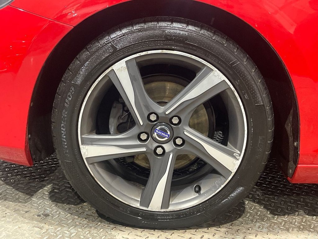 Used Volvo V40 2014 for sale - 76910437: Photo 28