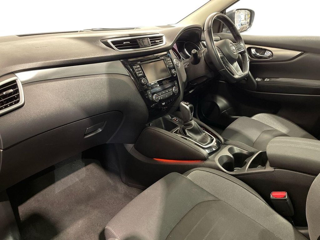 Used Nissan Qashqai 2017 for sale - 76642463: Photo 15