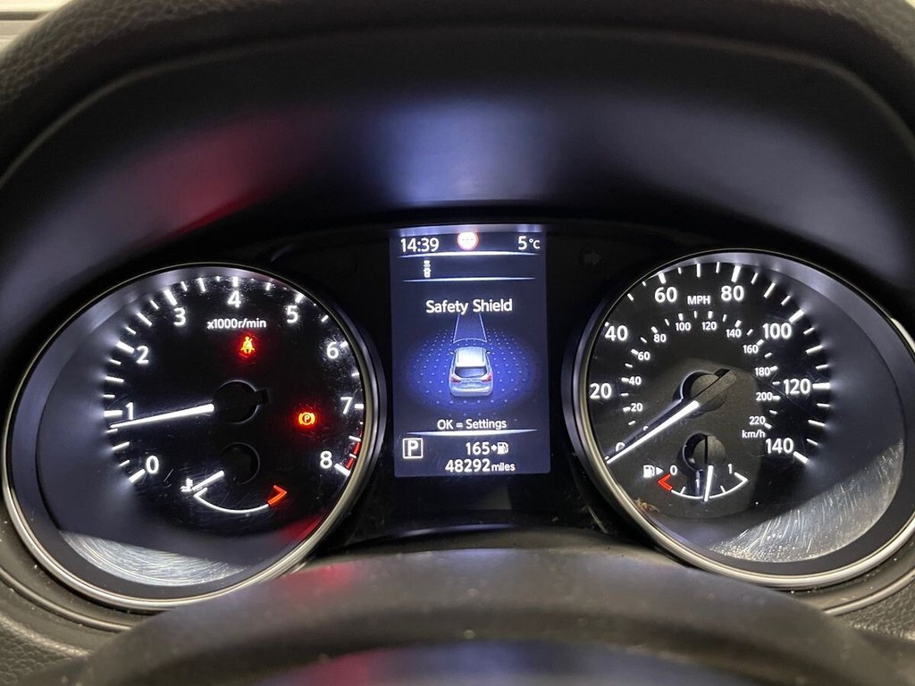 Used Nissan Qashqai 2017 for sale - 76642463: Photo 24