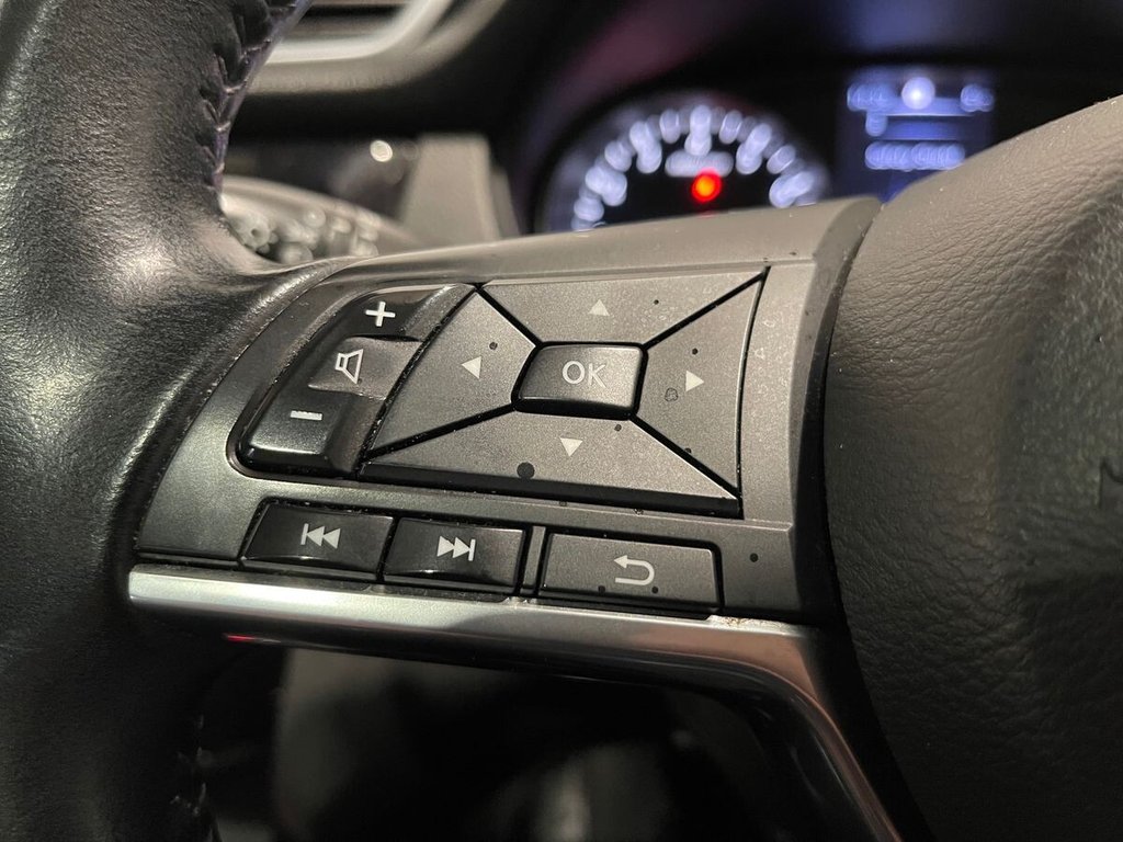 Used Nissan Qashqai 2017 for sale - 76642463: Photo 25