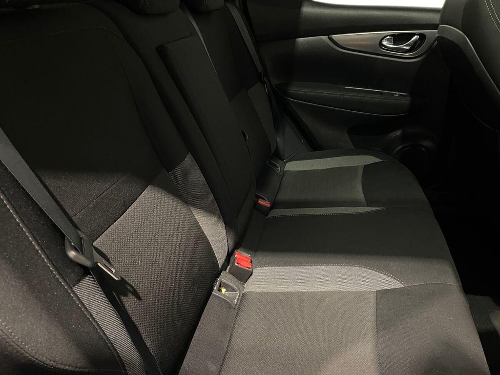 Used Nissan Qashqai 2017 for sale - 76642463: Photo 28